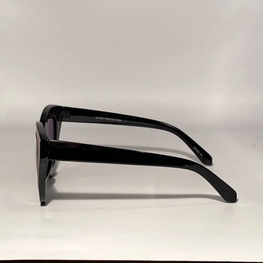 0545 Oversized Cat‘s Meow Eye Sunglasses Wood Grain Print and Black New